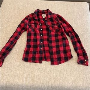 Cute fitted Aritzia flannel